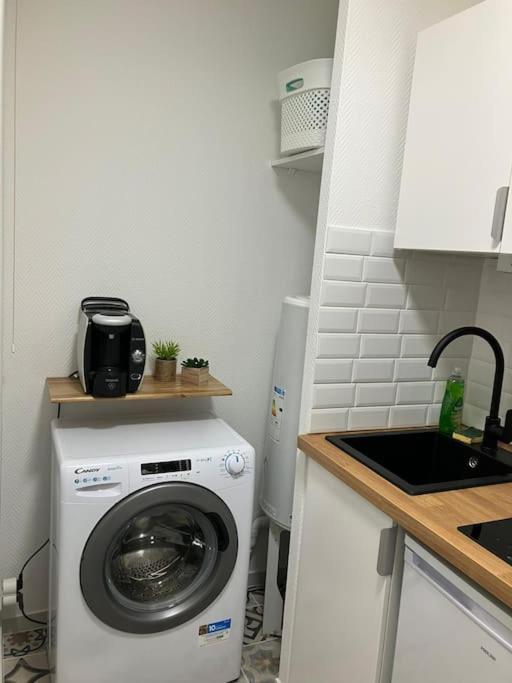 Appartement Studio Cosy 12 Min Arc De Triomphe à Rueil-Malmaison Extérieur photo